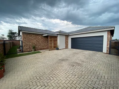 3 Bedroom House For Sale in Potchefstroom - cxnp.webp