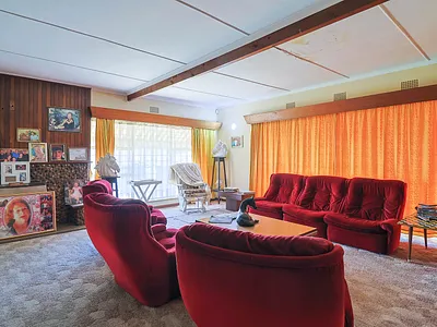4 Bedroom House For Sale in Johannesburg - 4gZJ.webp