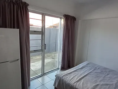 1 Bedroom Apartment To Rent in East London - 1S9b.webp
