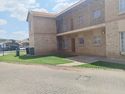 2 Bedroom Apartment For Sale in Rustenburg - WZlK.webp
