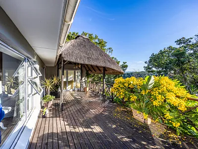 4 Bedroom House For Sale in East London - Fq61.webp