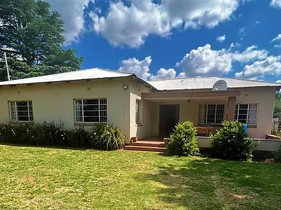 3 Bedroom House For Sale in Parys - buJX.webp