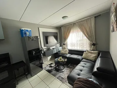 1 Bedroom Apartment For Sale in Vanderbijlpark - EyBf.webp