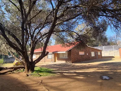 5 Bedroom House For Sale in Pretoria - XKLT.webp
