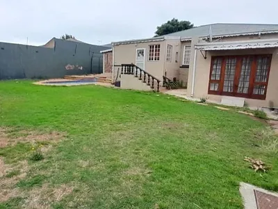 3 Bedroom House For Sale in Germiston - 81rQ.webp