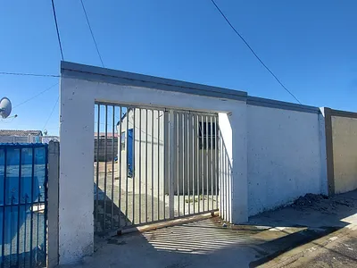 2 Bedroom House For Sale in Eersterivier - Vfvk.webp