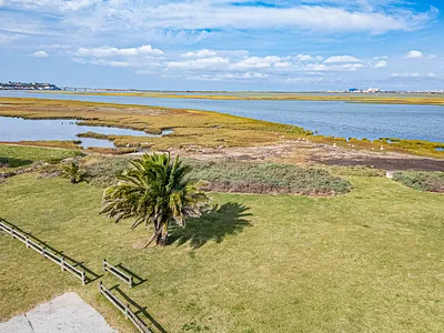 3 Bedroom House For Sale in Port Elizabeth - Cyzb.webp