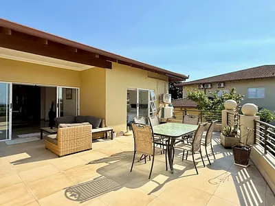 4 Bedroom Apartment For Sale in Ballito - yV2H.webp