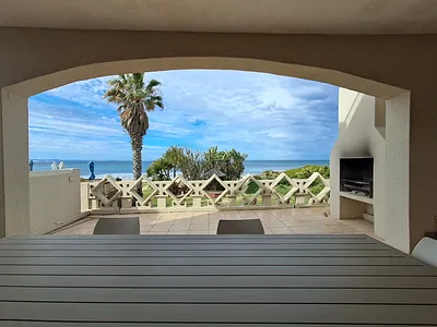 3 Bedroom Townhouse To Rent in Jeffreys Bay - kqgB.webp