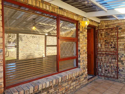 2 Bedroom Townhouse To Rent in Jeffreys Bay - yjnr.webp
