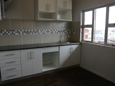 2 Bedroom Apartment For Sale in East London - Fu4h.webp