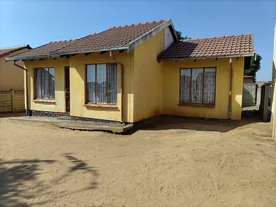 2 Bedroom House For Sale in Rustenburg - 2Fan.webp