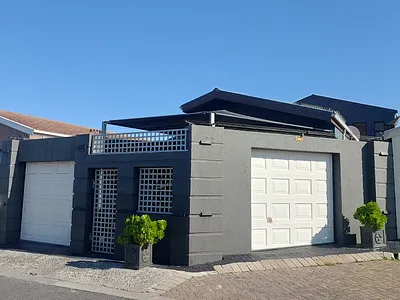 3 Bedroom House For Sale in Mitchells Plain - 9Bnh.webp
