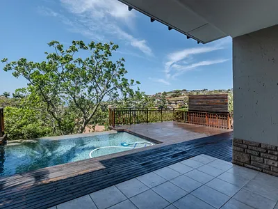 3 Bedroom Apartment For Sale in Umhlanga - aQbu.webp