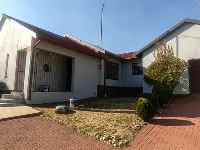 4 Bedroom House For Sale in Secunda - hH5E.webp