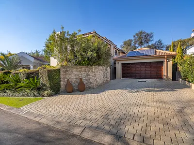 4 Bedroom Townhouse For Sale in Sandton - PcY1.webp
