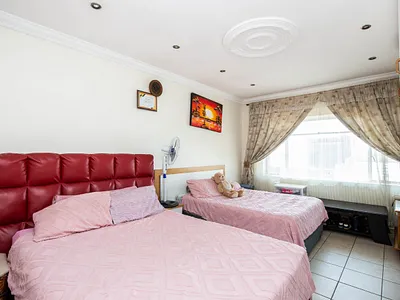 2 Bedroom Apartment For Sale in Durban - MZzk.webp