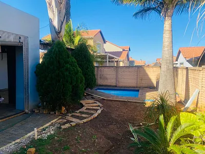 3 Bedroom House For Sale in Rustenburg - Ds1K.webp