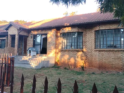 3 Bedroom Townhouse For Sale in Rustenburg - ckXQ.webp