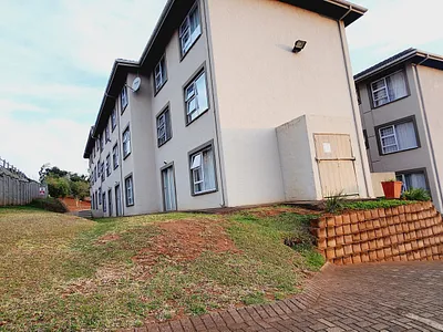 2 Bedroom Apartment For Sale in Empangeni - 7XD4.webp