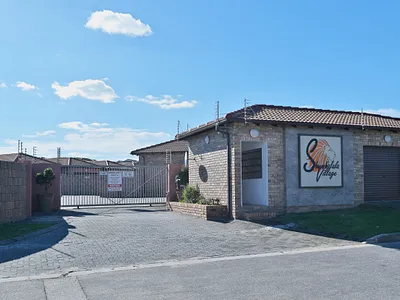 2 Bedroom Townhouse For Sale in Port Elizabeth - TuX9.webp