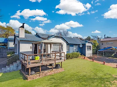 5 Bedroom House For Sale in Roodepoort - reJC.webp