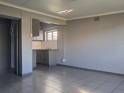 1 Bedroom Apartment To Rent in Humansdorp - brtW.webp
