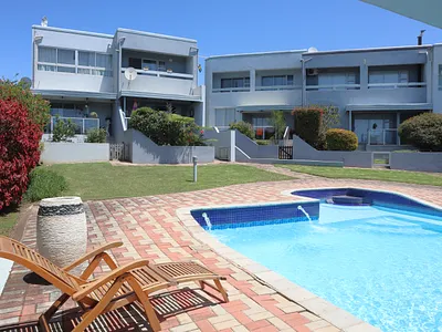 3 Bedroom Townhouse To Rent in Jeffreys Bay - ioSV.webp