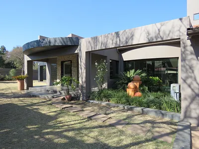 6 Bedroom House For Sale in Benoni - HP4v.webp