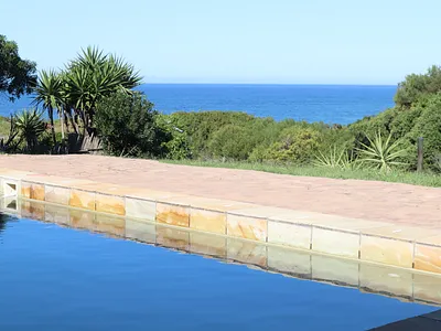 5 Bedroom House For Sale in Jeffreys Bay - VohQ.webp