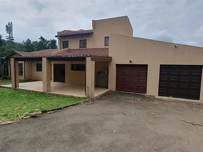 4 Bedroom House For Sale in Empangeni - UKbW.webp
