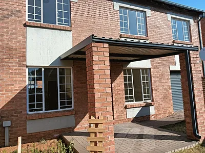 3 Bedroom Townhouse For Sale in Centurion - MnKW.webp