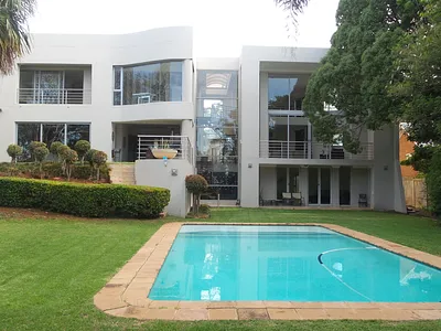 6 Bedroom House For Sale in Pretoria - 4pH3.webp