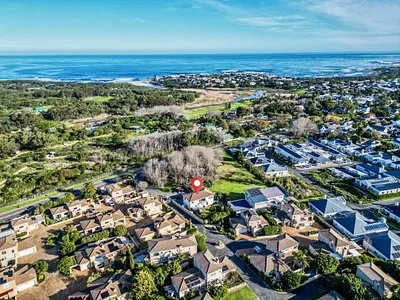 3 Bedroom House For Sale in Hermanus - 1Pis.webp