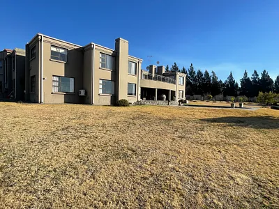 6 Bedroom House For Sale in Meyerton - 7Us0.webp