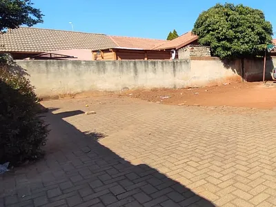 Vacant Land For Sale in Rustenburg - Fr33.webp