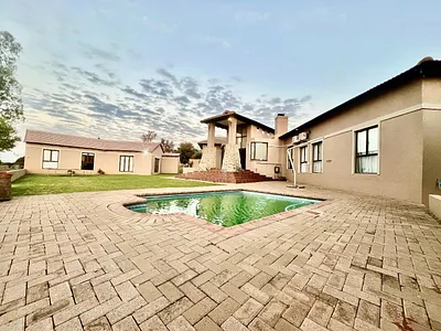 Farm For Sale in Meyerton - ebwU.webp