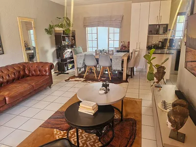 2 Bedroom Townhouse For Sale in Sandton - img