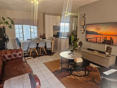 2 Bedroom Townhouse For Sale in Sandton - nUW8.webp