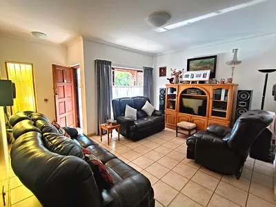 2 Bedroom Townhouse For Sale in Richards Bay - bDUg.webp