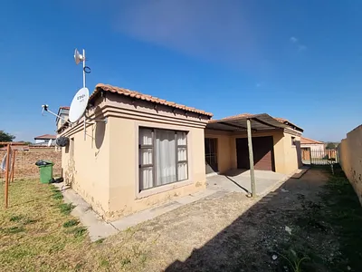 3 Bedroom House For Sale in Brits - 2dMs.webp