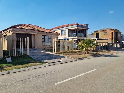 3 Bedroom House For Sale in Brits - J0LS.webp