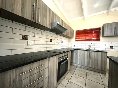 3 Bedroom Townhouse For Sale in Rustenburg - gLrQ.webp