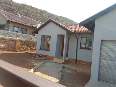 3 Bedroom House For Sale in Rustenburg - Up6C.webp