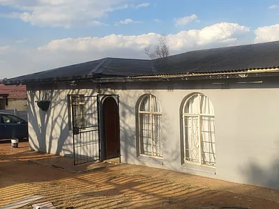 12 Bedroom House For Sale in Germiston - ac2L.webp