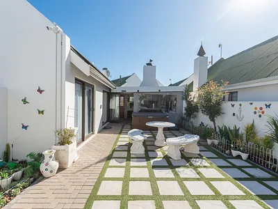 3 Bedroom House For Sale in Langebaan - TXUy.webp