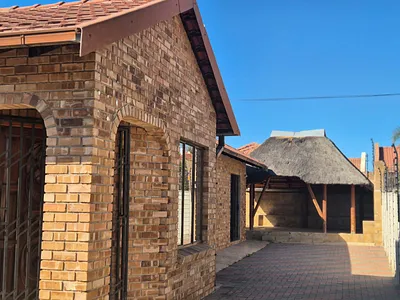 3 Bedroom House For Sale in Polokwane - YfQF.webp