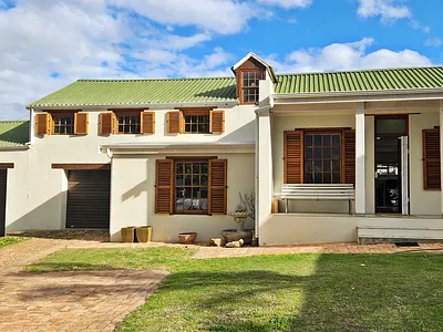 3 Bedroom House For Sale in Bredasdorp - img