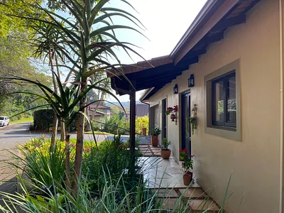 4 Bedroom House For Sale in Ballito - MxuK.webp