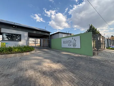 2 Bedroom Townhouse For Sale in Benoni - 4Whx.webp